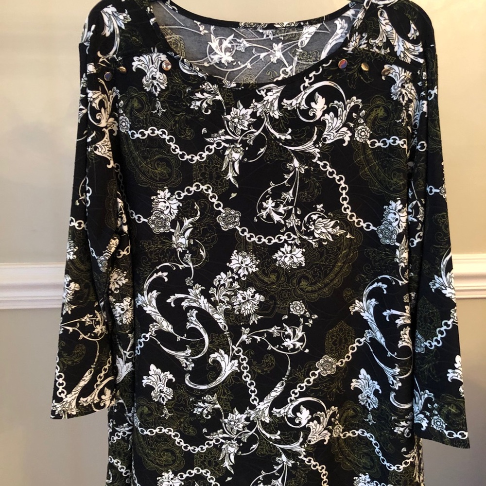 Gorgeous Cato Top